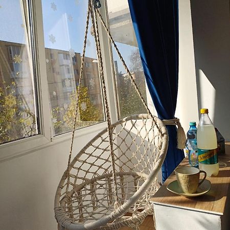 Appartement Garsoniera Luminoasa à Craiova Extérieur photo