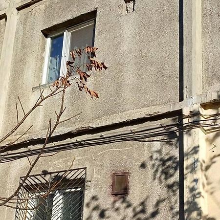 Appartement Garsoniera Luminoasa à Craiova Extérieur photo